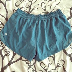 Lululemon Hotty Hot Short, Teal - Size 8